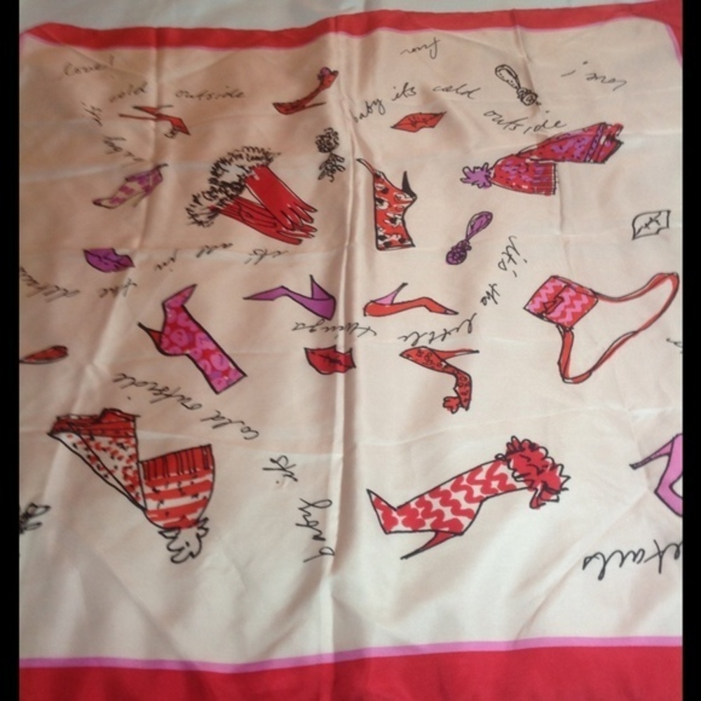 NWOT Large Chinese Printed Silk Scarf W/Small Pulls